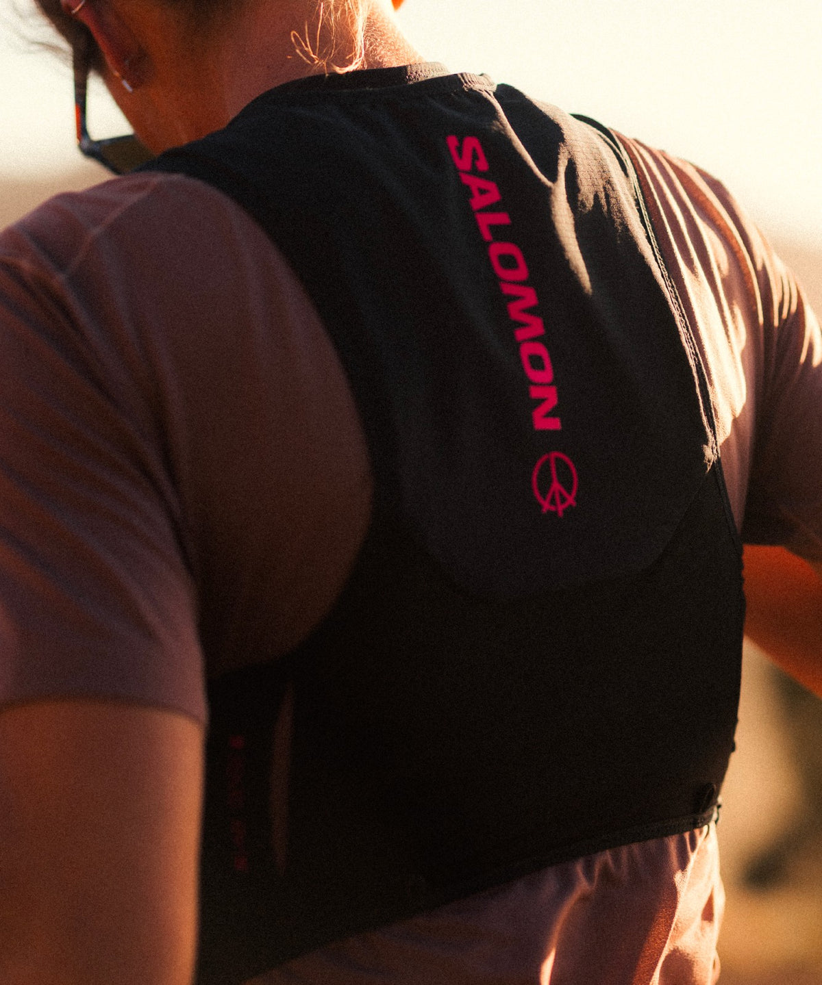 S/LAB SENSE 6 LIMITED COURTNEY EDITION Unisex Running Bag with flasks included | Salomon Essential