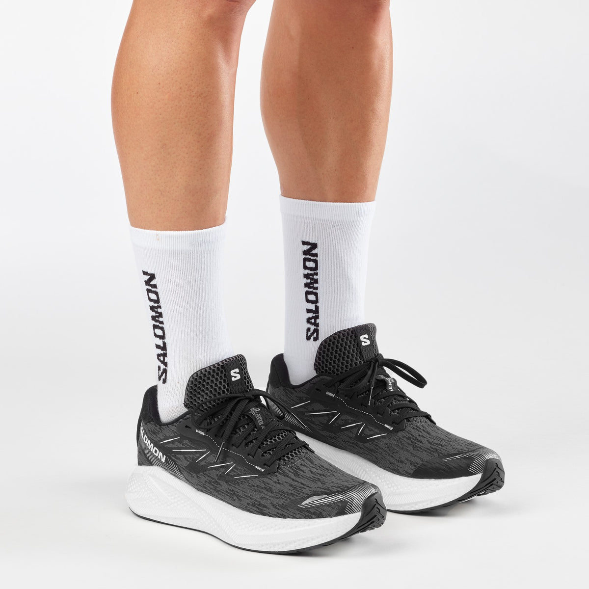 AERO GLIDE 4 Black | Salomon Value