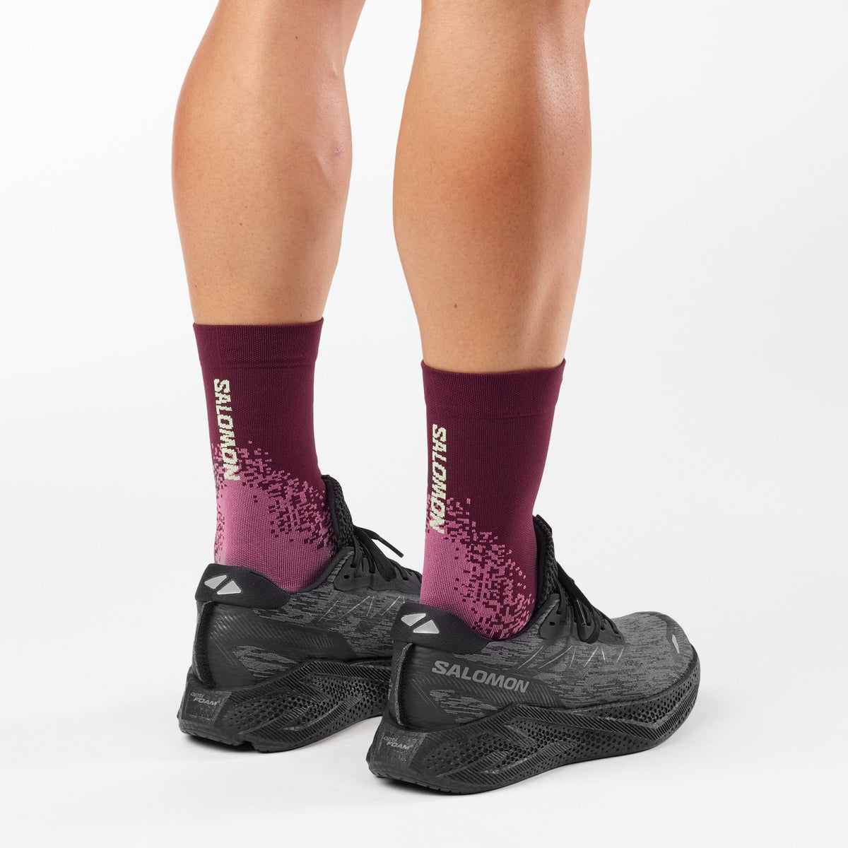 AERO GLIDE 4 Black | Salomon Latest
