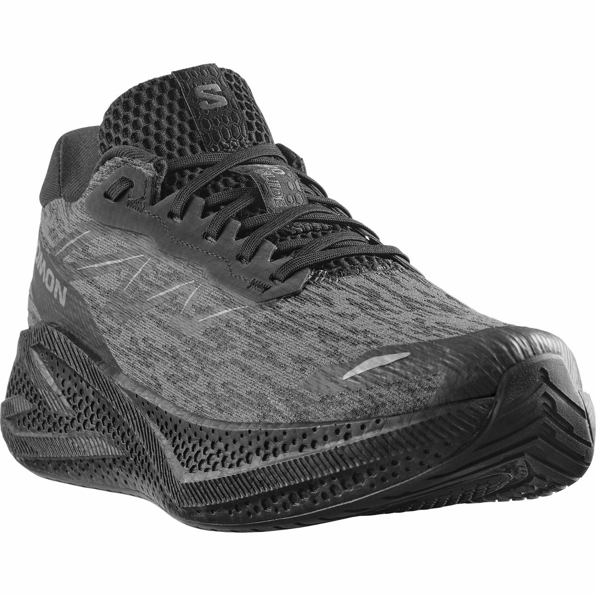 AERO GLIDE 4 Black | Salomon Latest