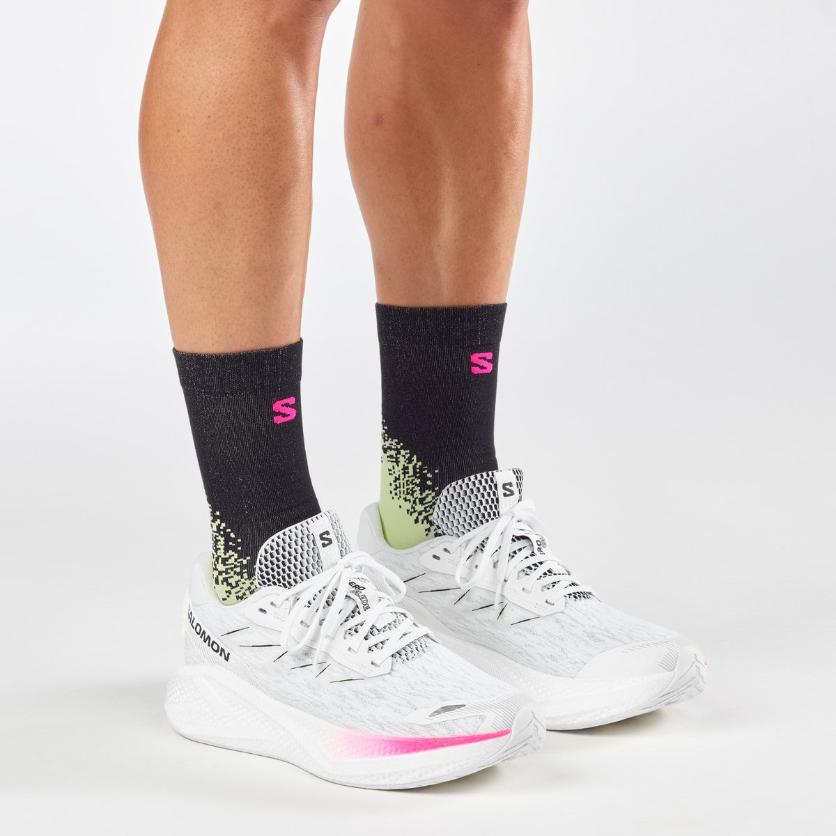 AERO GLIDE 4 White | Salomon Classic