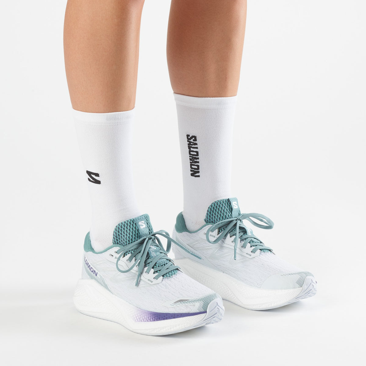 AERO GLIDE 4 Road running shoes - Women | Salomon Classic