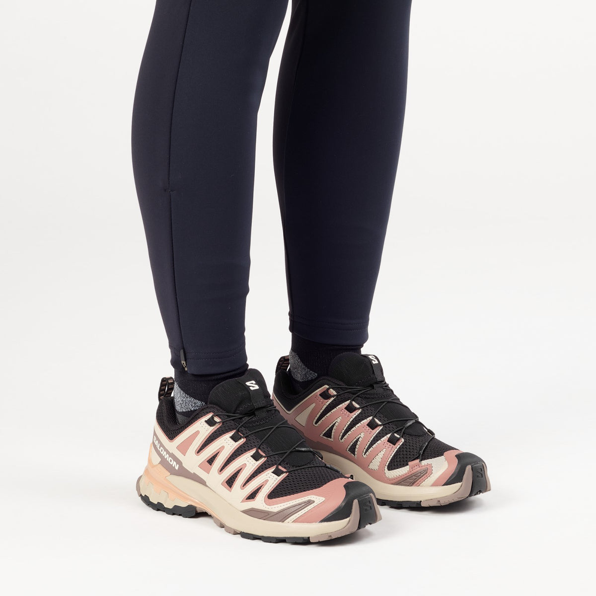 XA PRO 3D V9 Trail running shoes - Women | Salomon Quality