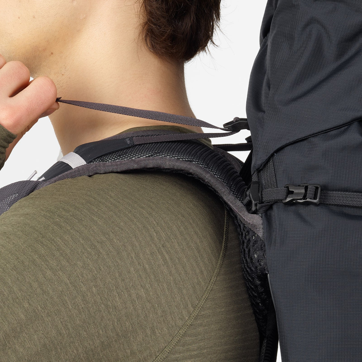 AEROTREK 50 Men's Hiking Bag | Salomon Signature