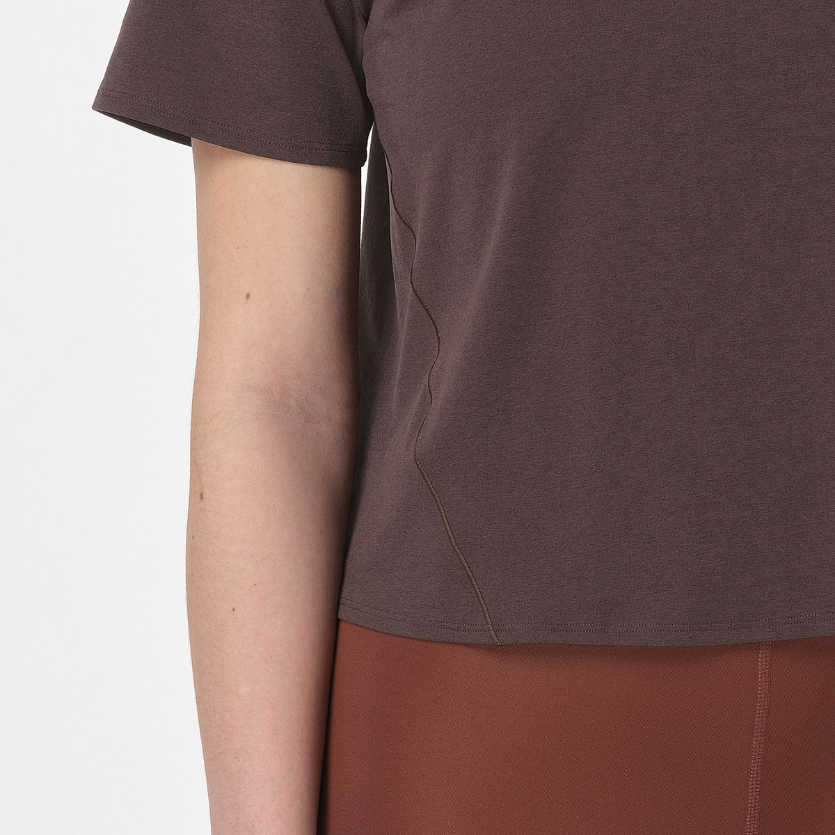 TRACKLINE Women's Short Sleeve T-Shirt | Salomon Great Value